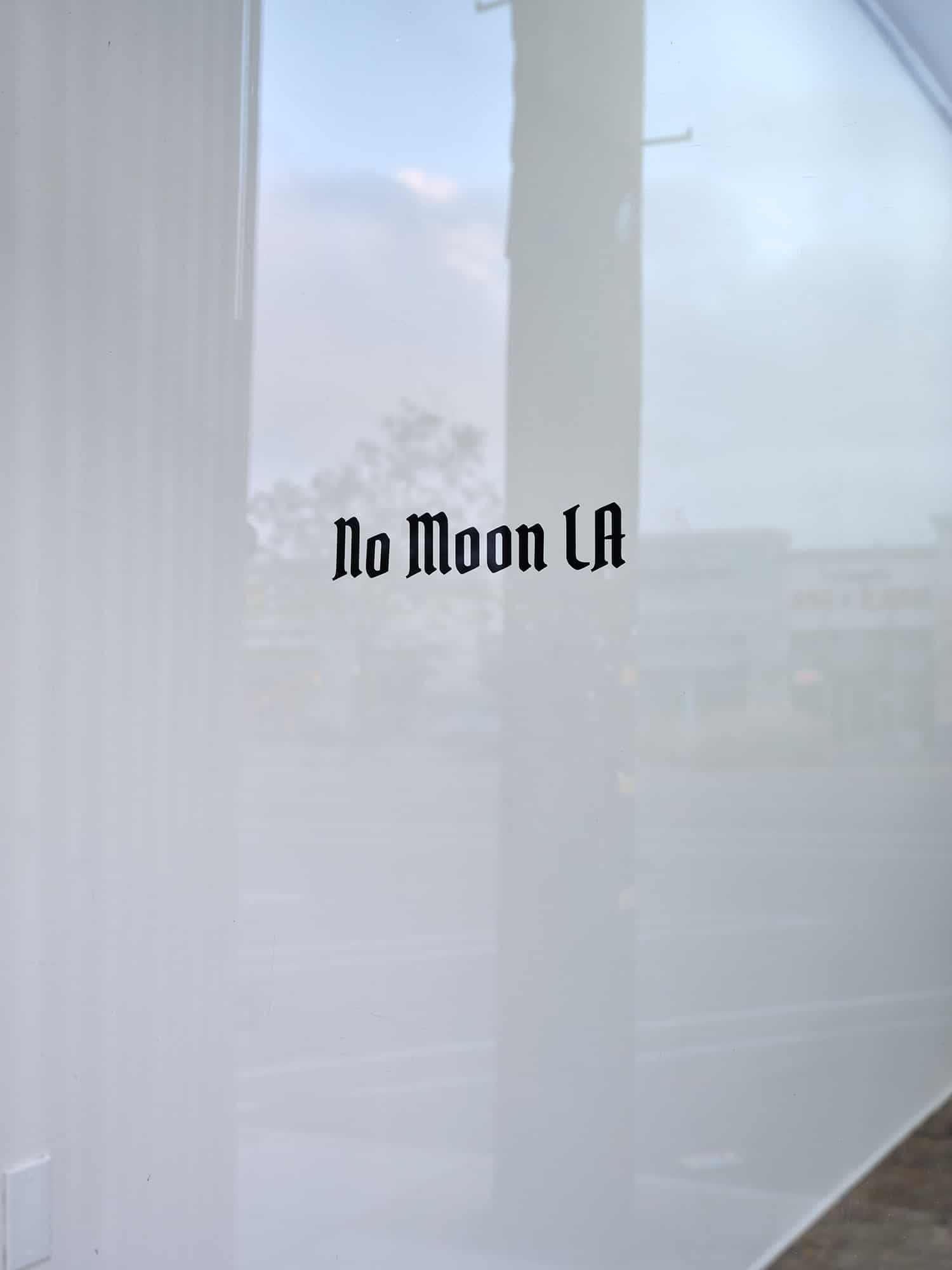 No Moon LA